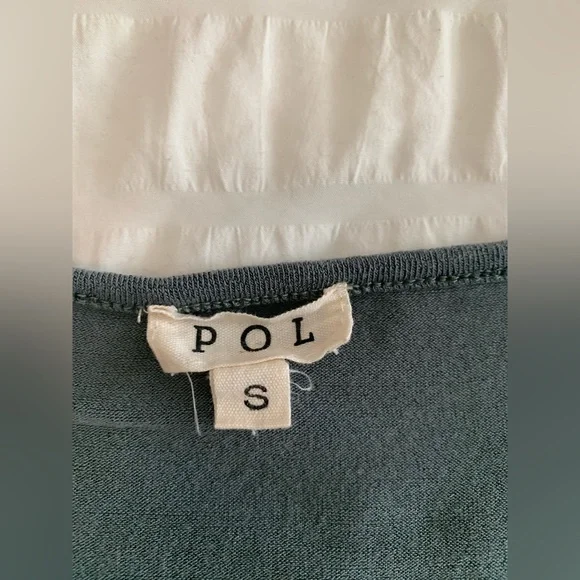 POL V-Neck Ruffle Top in Teal - Picture 5 of 16